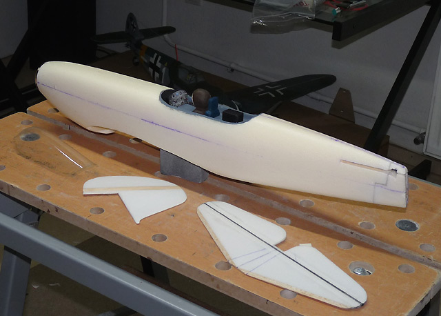 Jak-9U scale 1/12