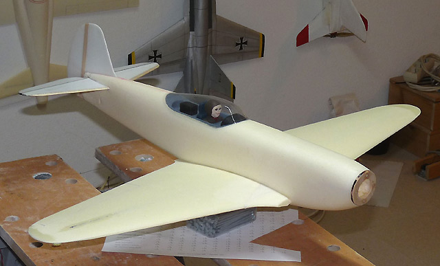 Jak-9U scale 1/12