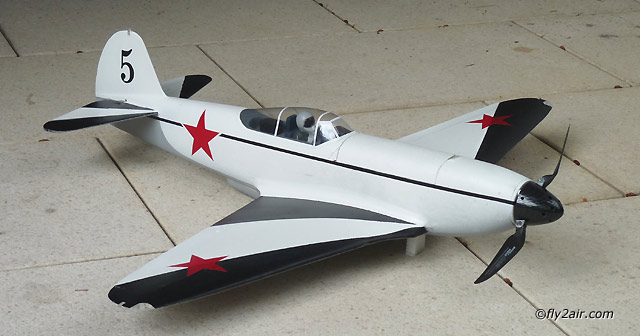 Jak-9U 1/12