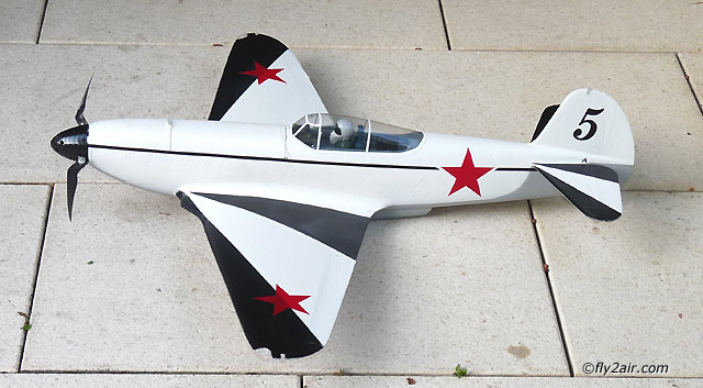 Jak-9U 1/12