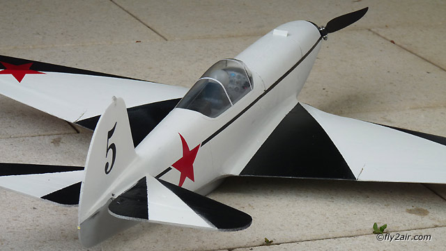 Jak-9U 1/12