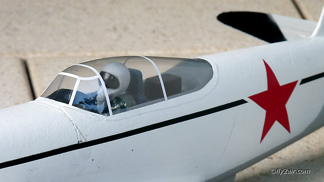 Jak-9U 1/12