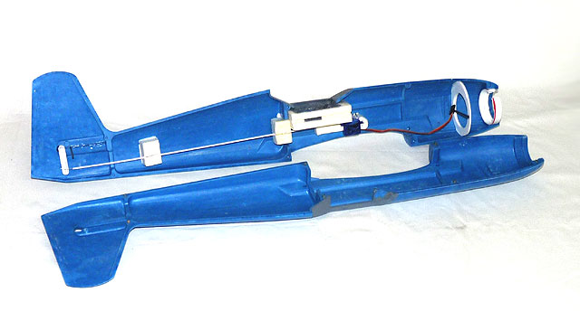 He-100 aus PU @ fly2air.com