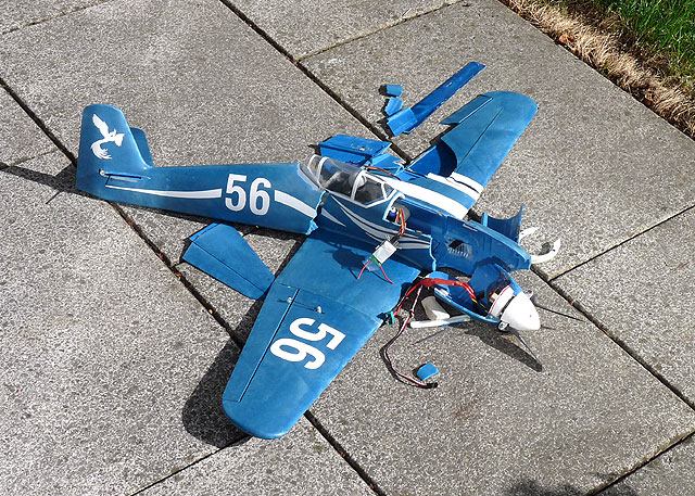 He-100 aus PU @ fly2air.com