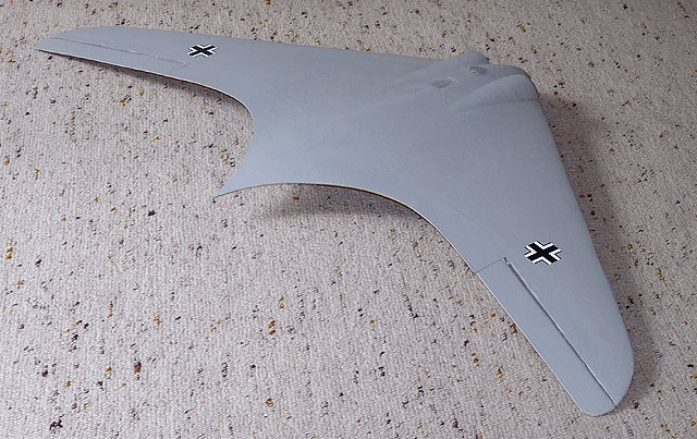 fly2air.com - Horten-9 V3 P2 mit Schubrohren