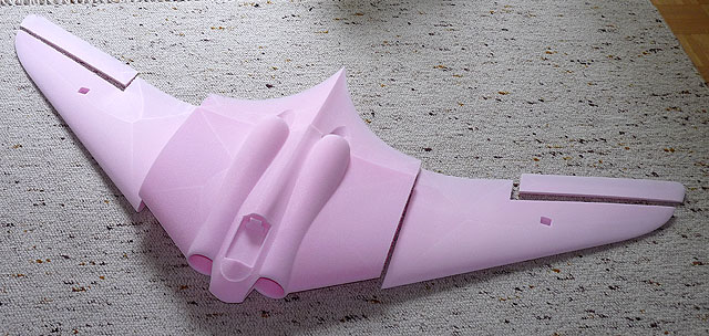 fly2air.com - Horten-9 V3 P3 mit Schubrohren